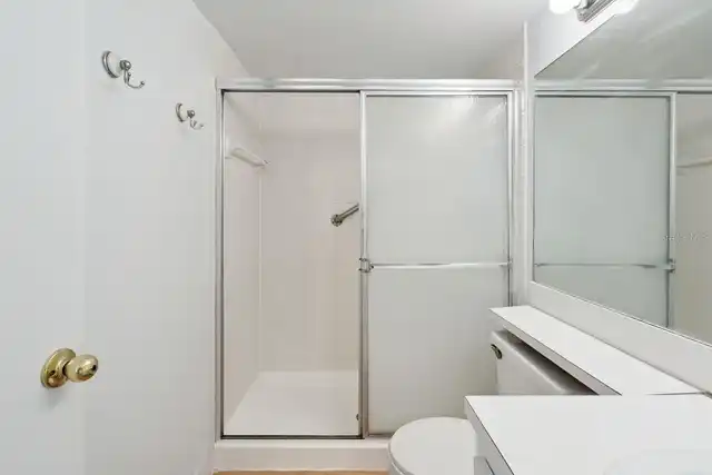 Listing Photo 23