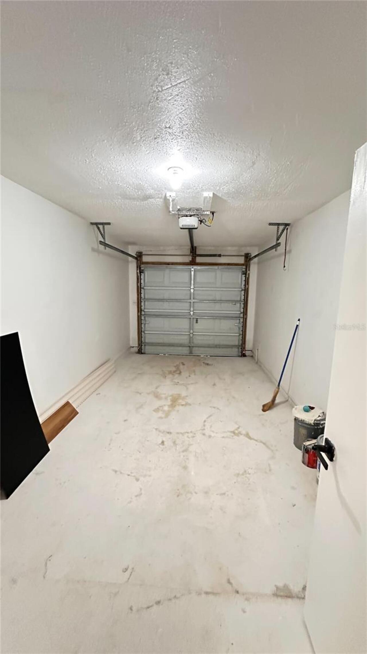Listing Photo 9