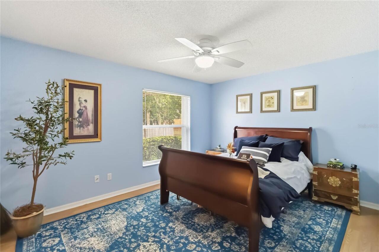 Listing Photo 18