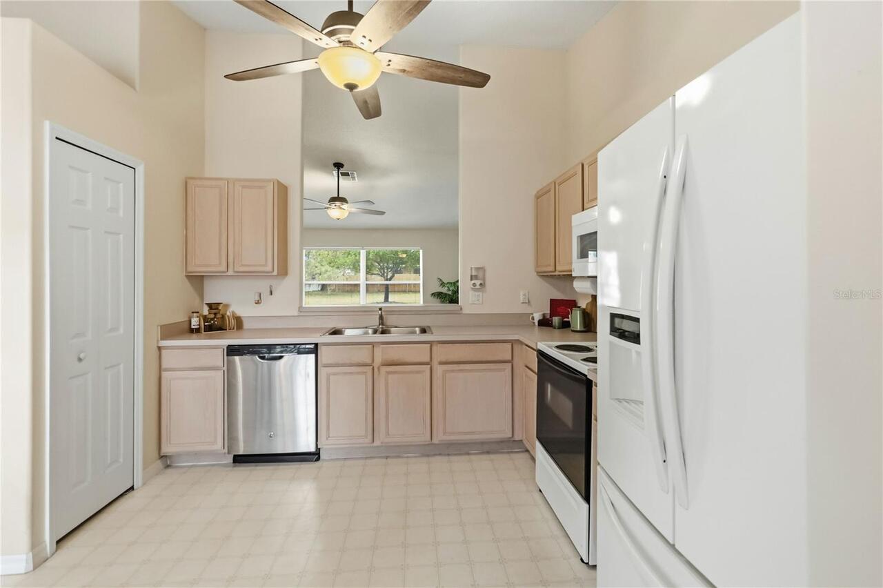 Listing Photo 17