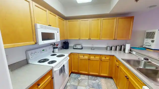 Listing Photo 6