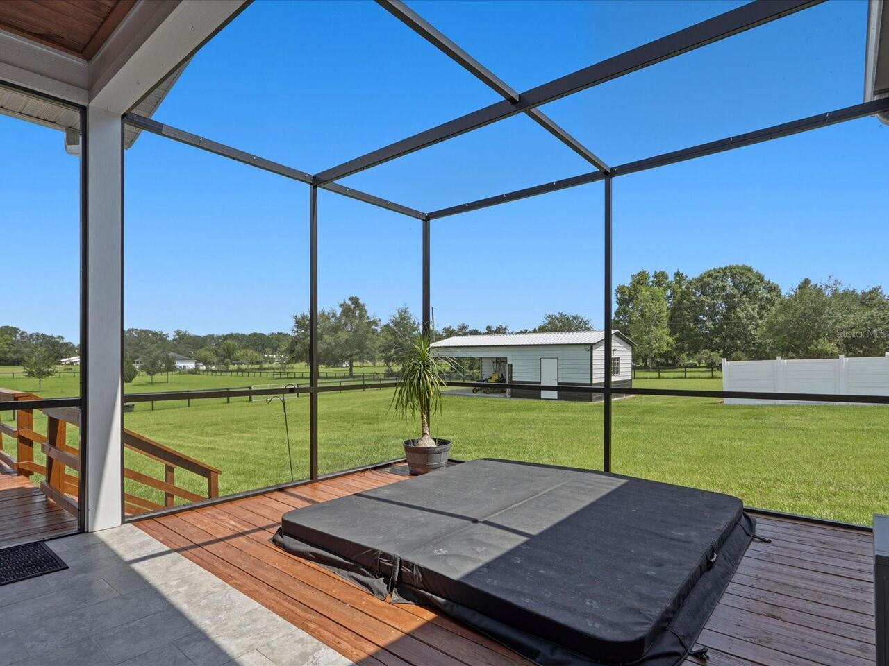 Listing Photo 12