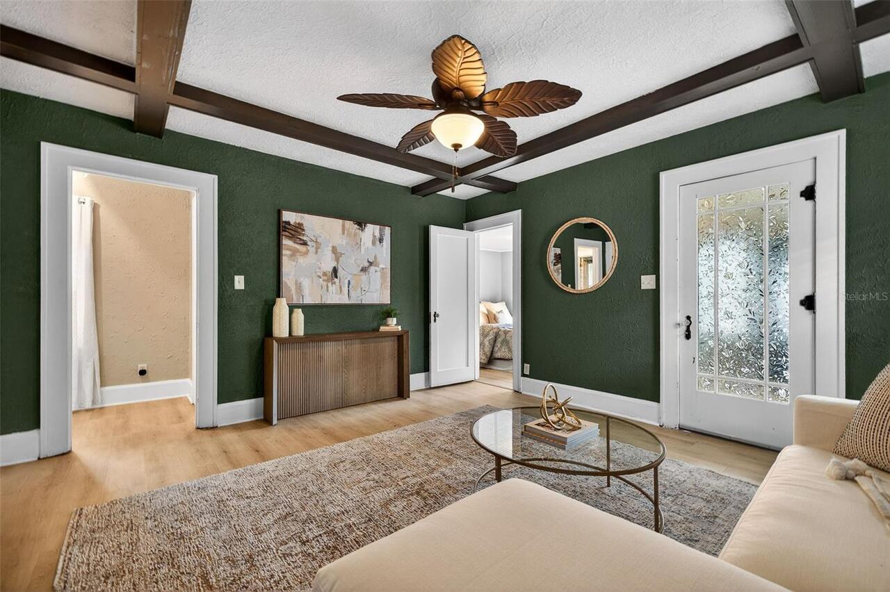 Listing Photo 8