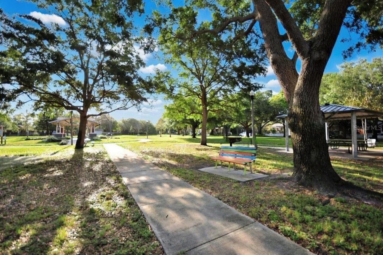 Listing Photo 32