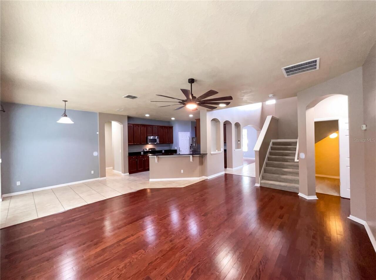 Listing Photo 12