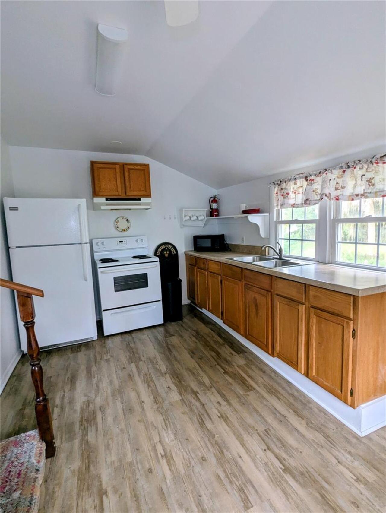 Listing Photo 15