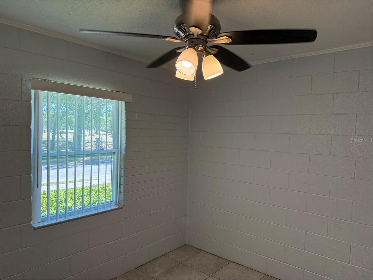 Listing Photo 12
