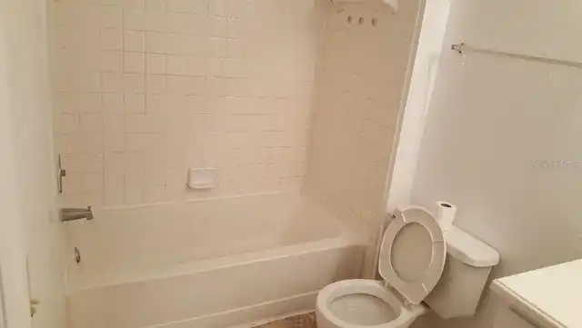 Listing Photo 7