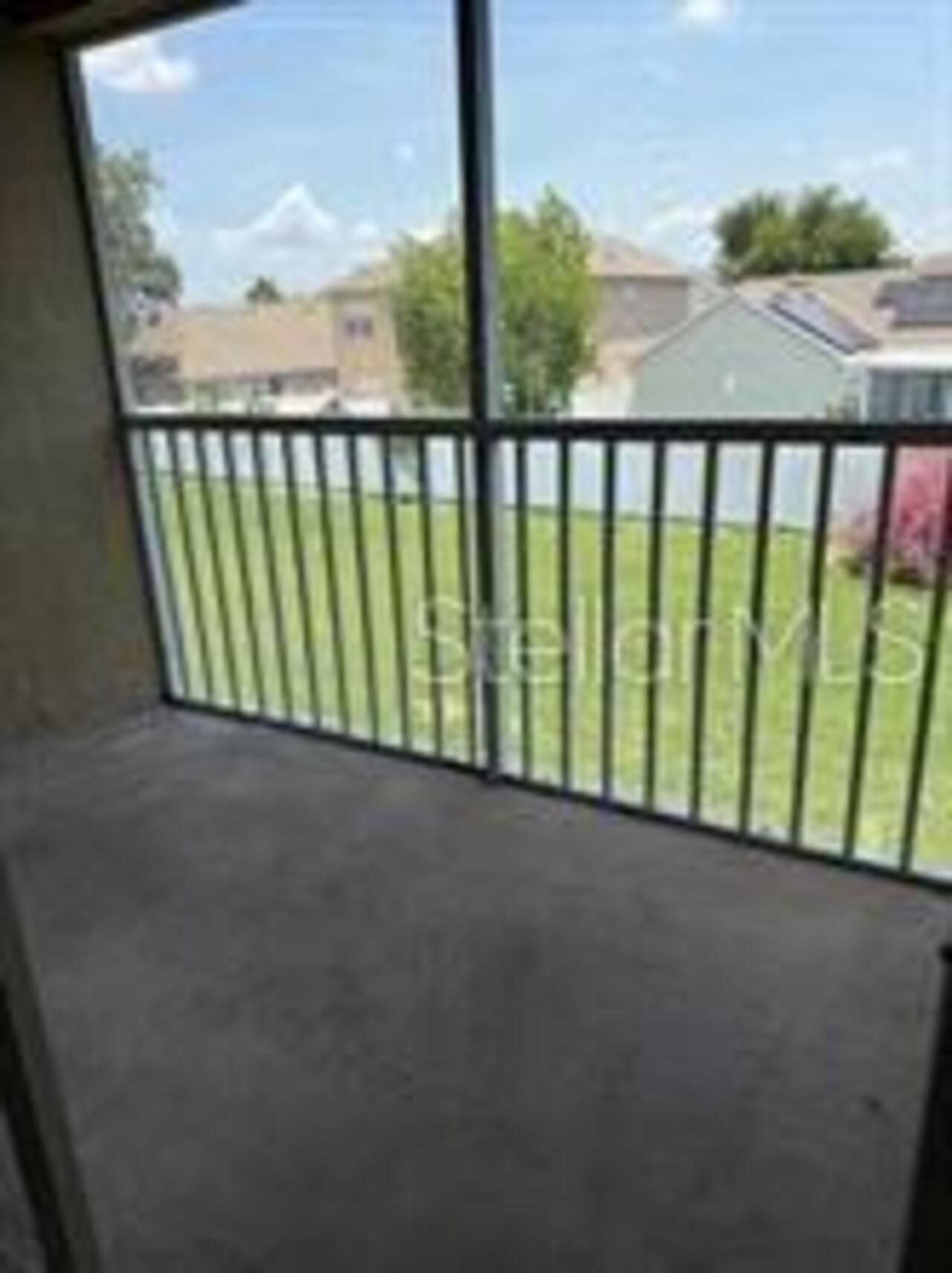 Listing Photo 12