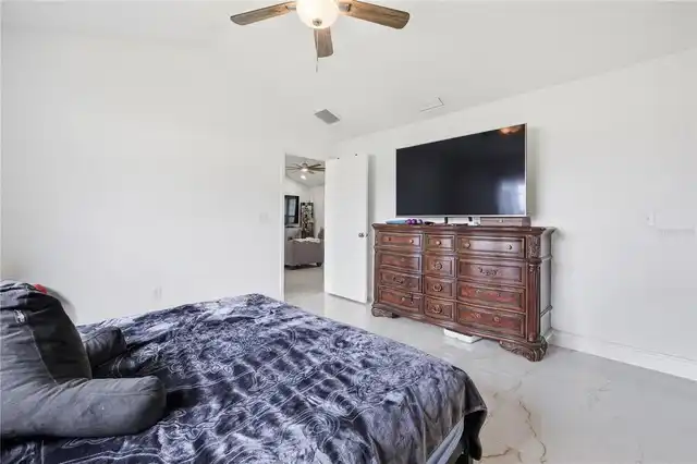 Listing Photo 25