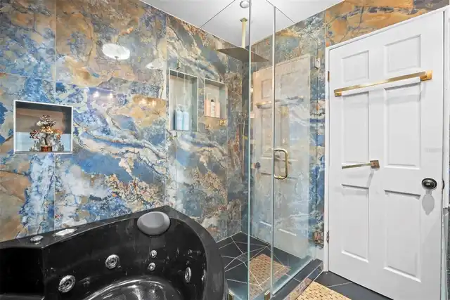 Listing Photo 34