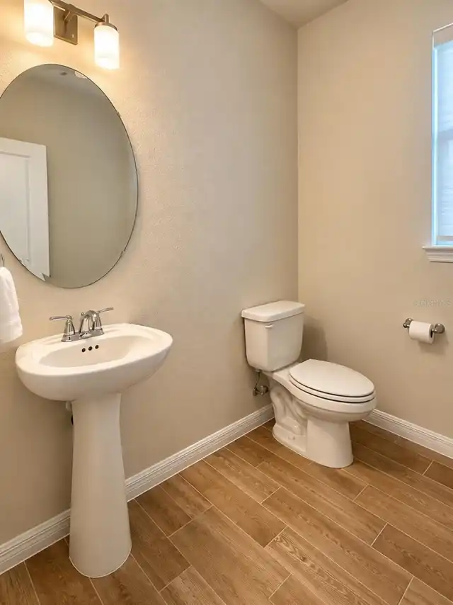Listing Photo 10