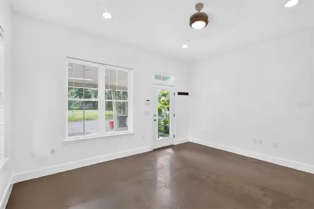 Listing Photo 7