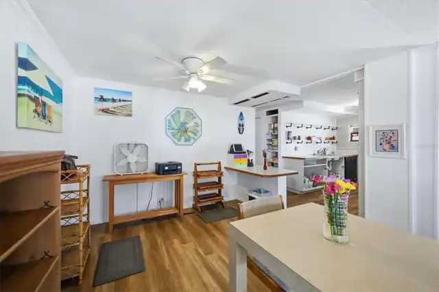 Listing Photo 14
