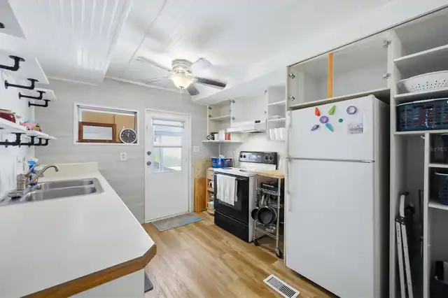 Listing Photo 18
