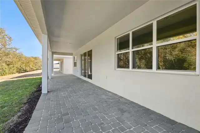 Listing Photo 14