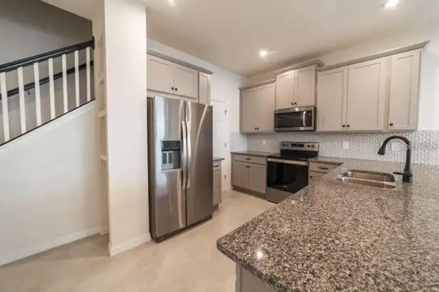 Listing Photo 8