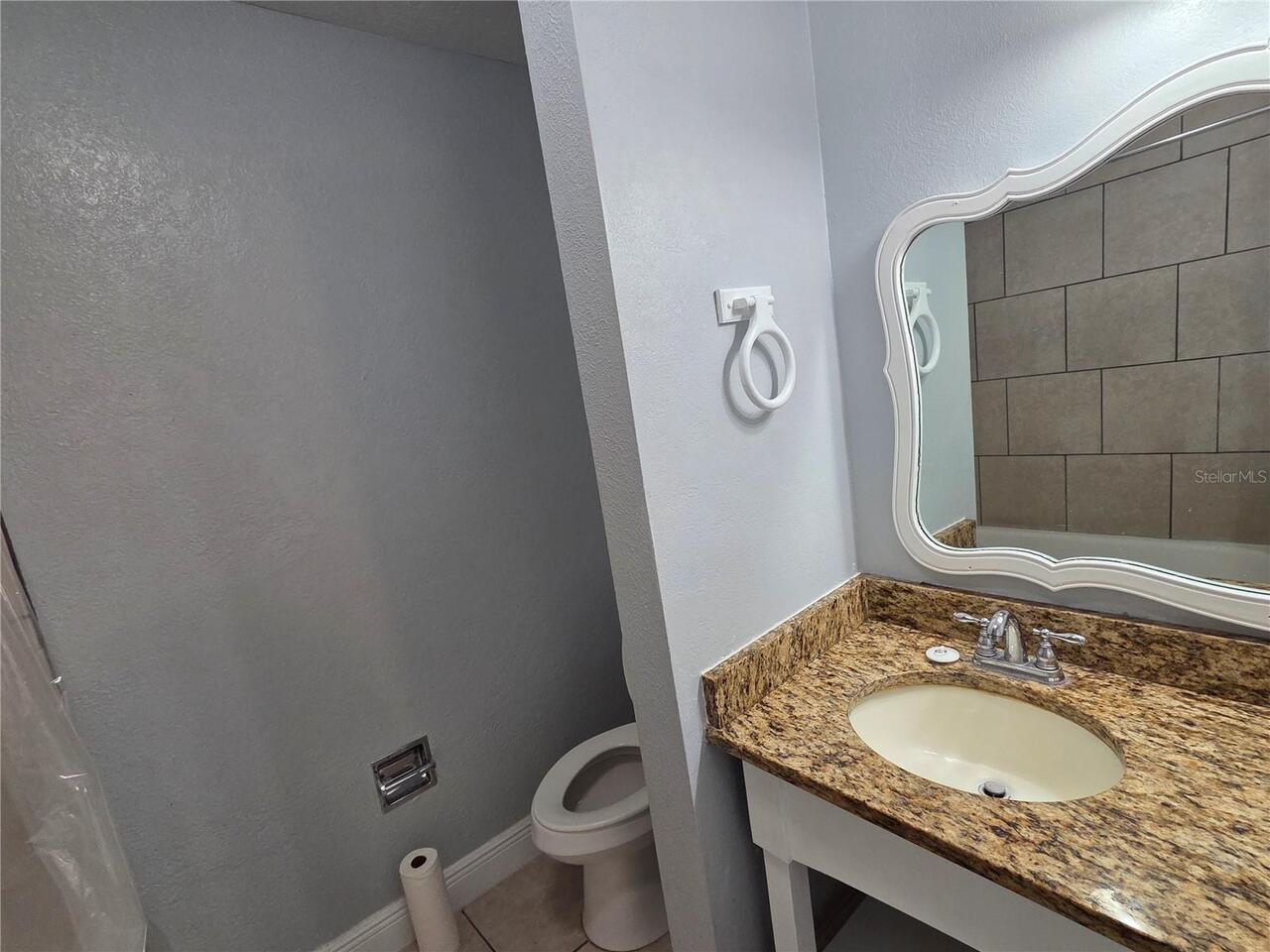 Listing Photo 10