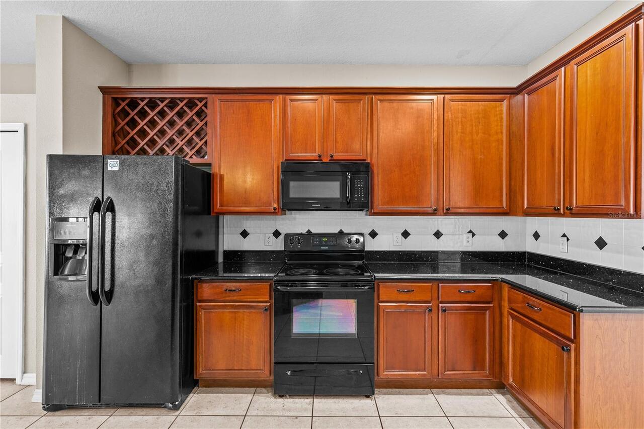 Listing Photo 9