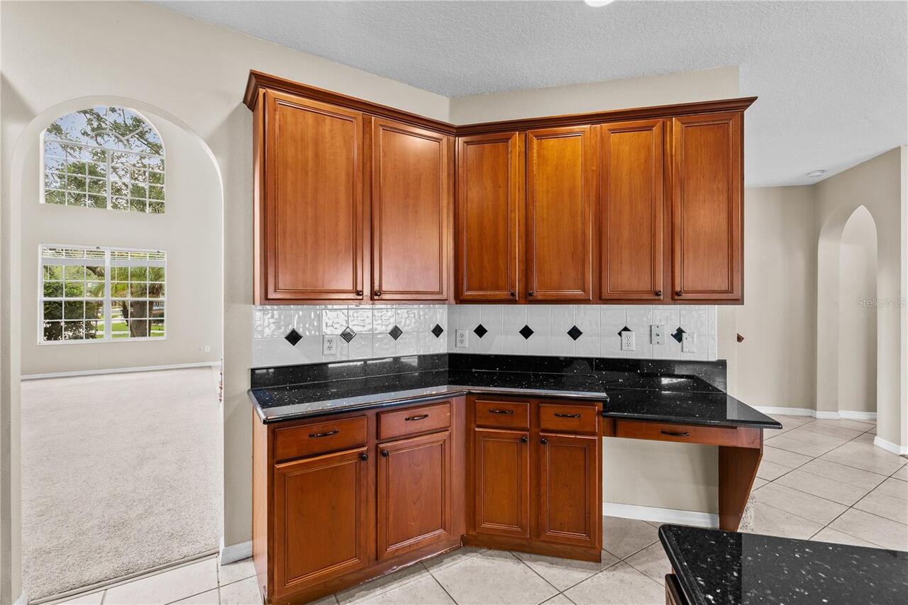 Listing Photo 11