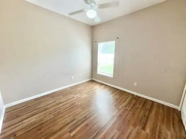 Listing Photo 14