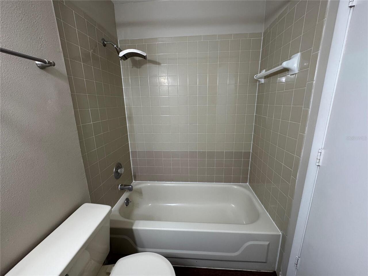 Listing Photo 14
