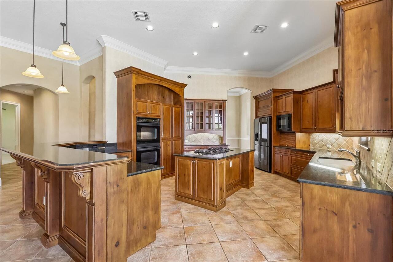 Listing Photo 17