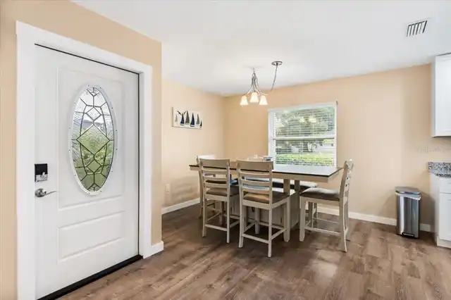 Listing Photo 9