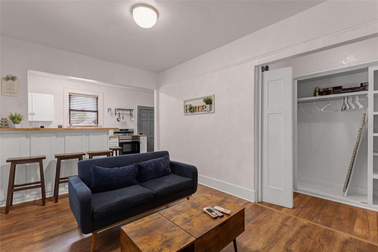 Listing Photo 12