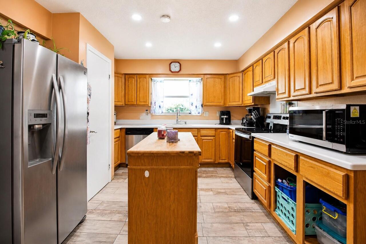 Listing Photo 12