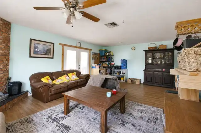 Listing Photo 21