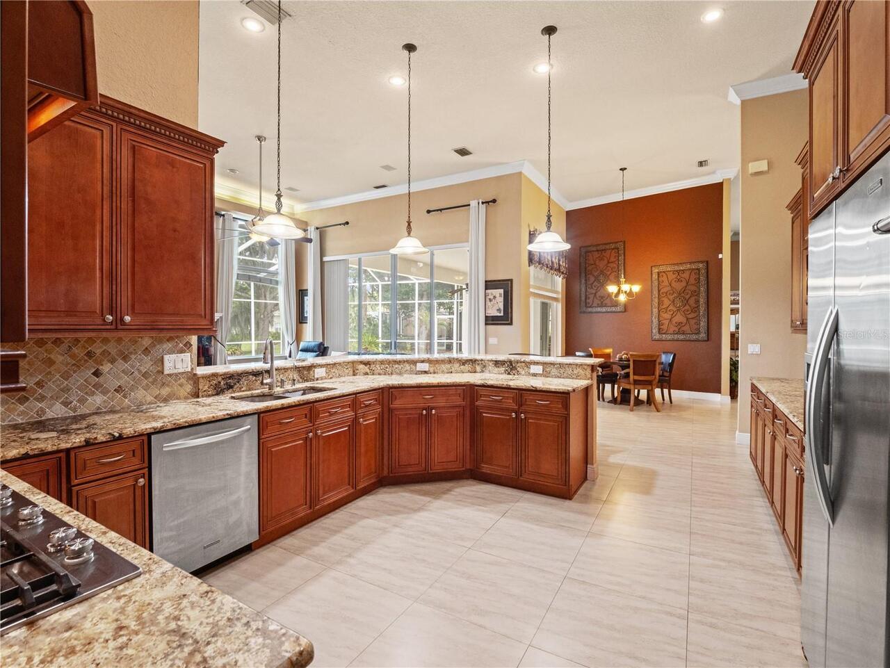 Listing Photo 15