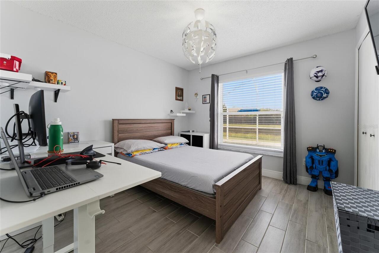 Listing Photo 15