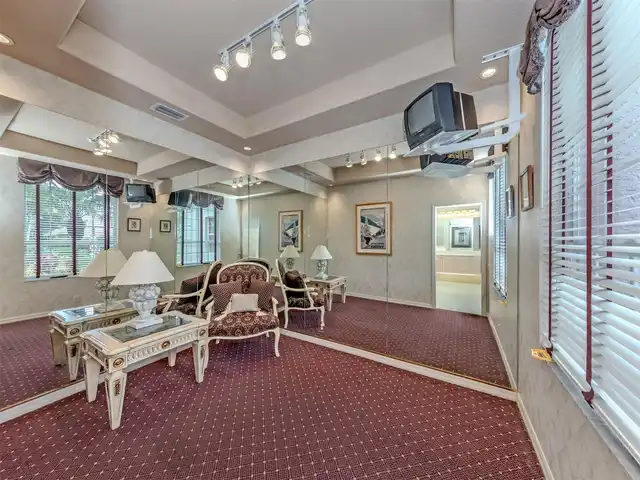 Listing Photo 21