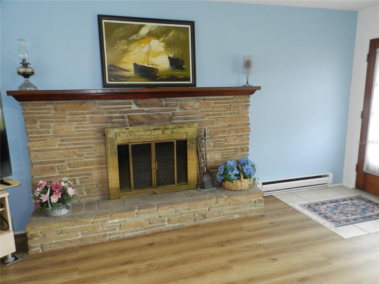 Listing Photo 9
