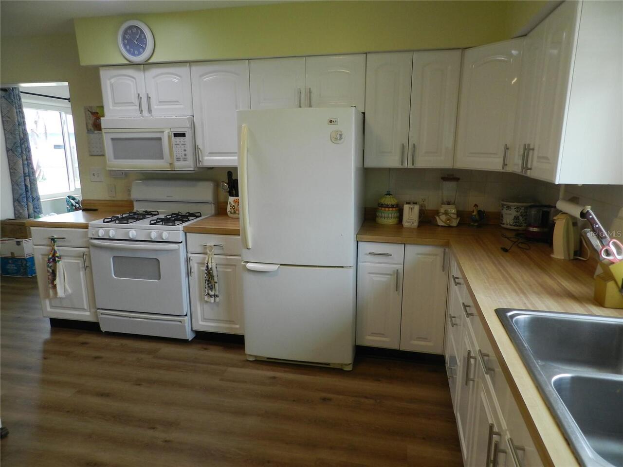 Listing Photo 16