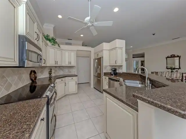 Listing Photo 13