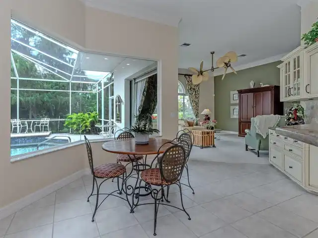 Listing Photo 15