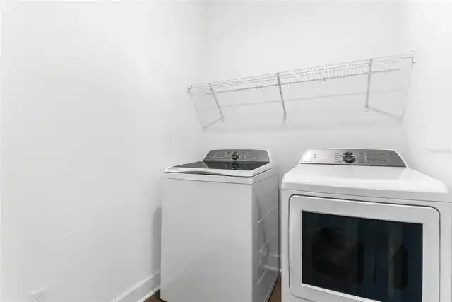 Listing Photo 17