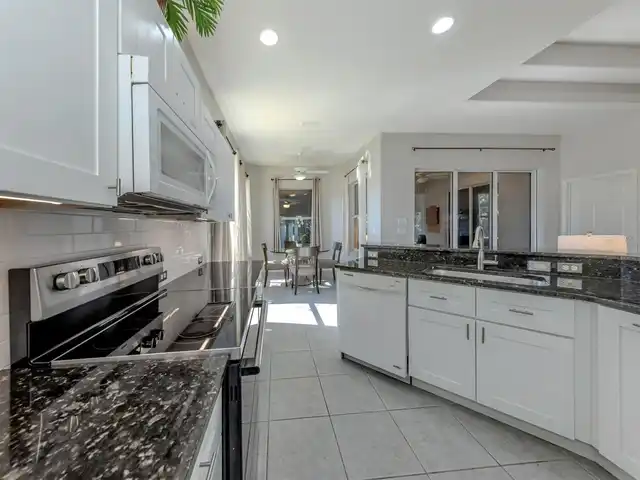 Listing Photo 13