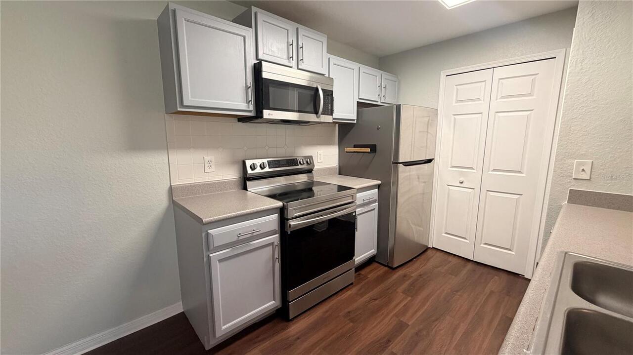 Listing Photo 8