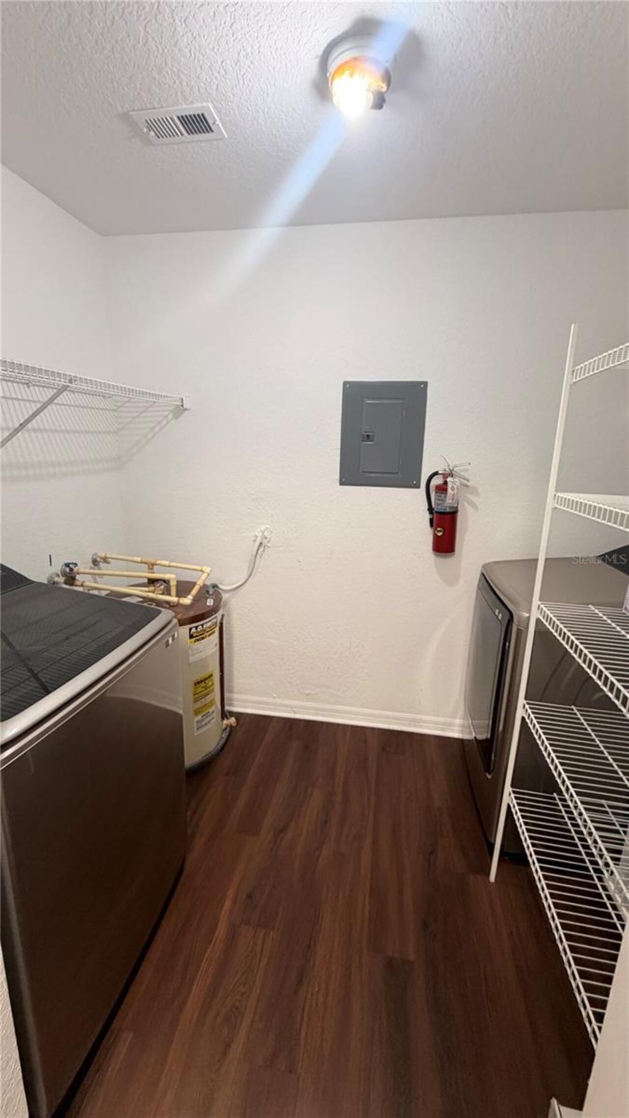Listing Photo 9