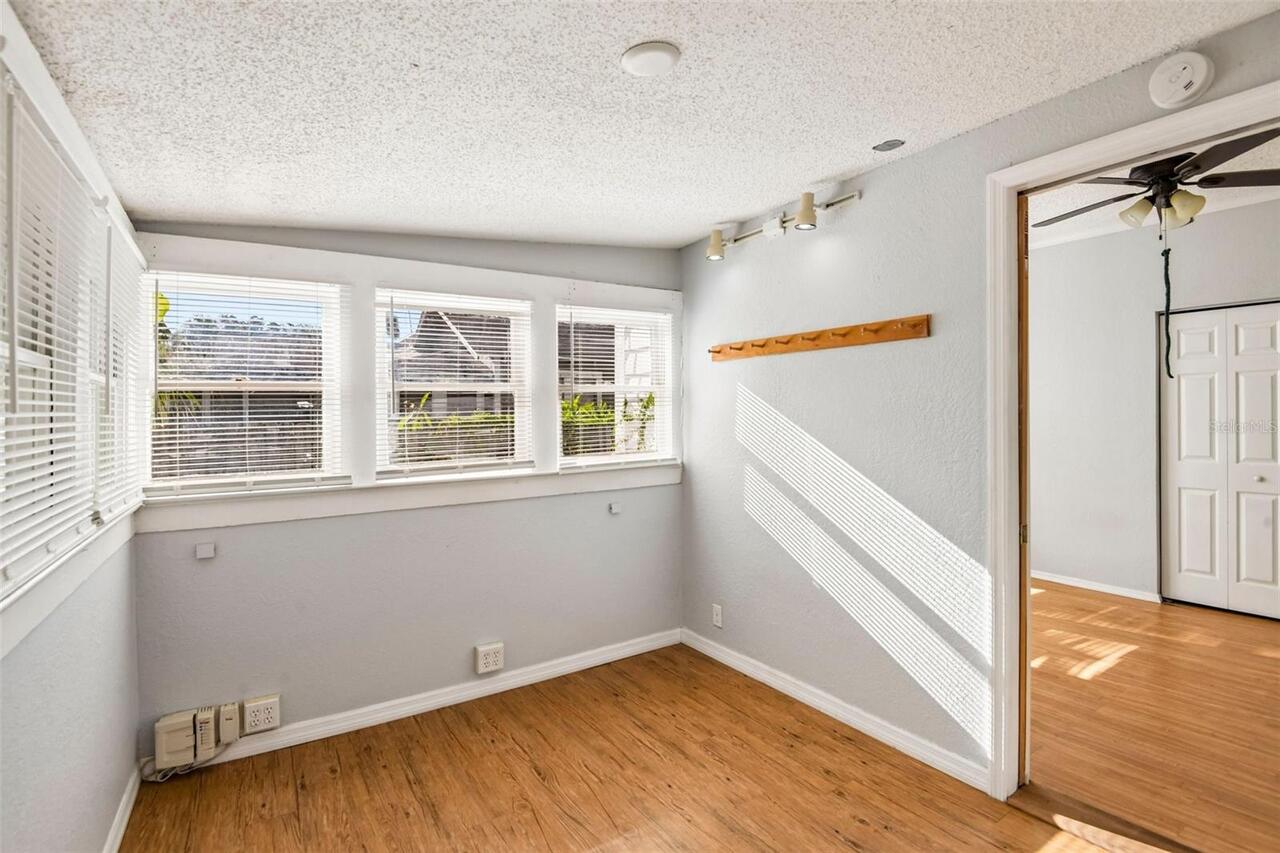 Listing Photo 14
