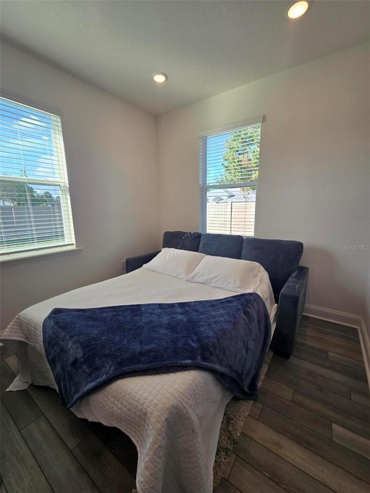 Listing Photo 17