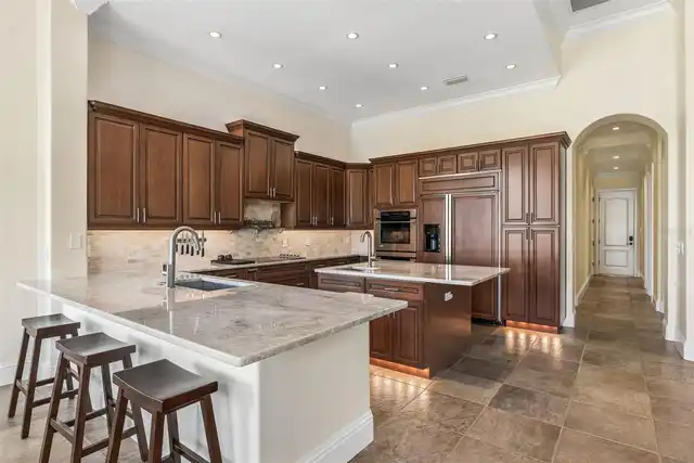 Listing Photo 18