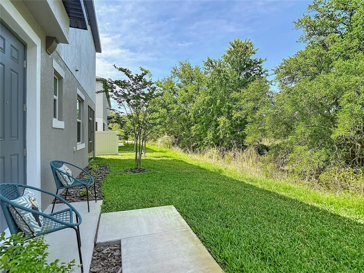 Listing Photo 11
