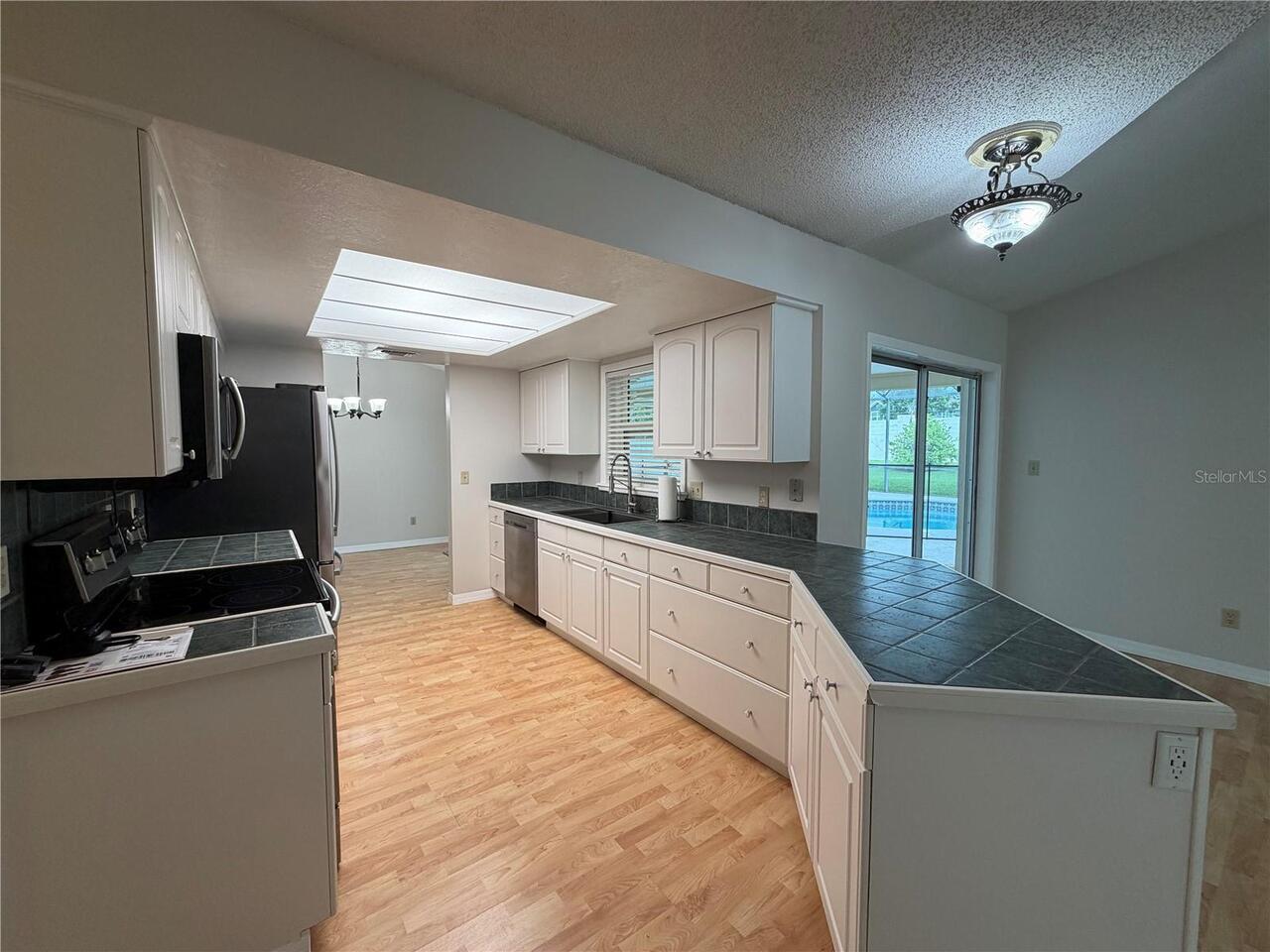 Listing Photo 15