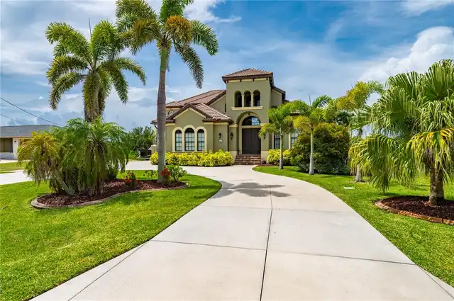 Listing Photo 8
