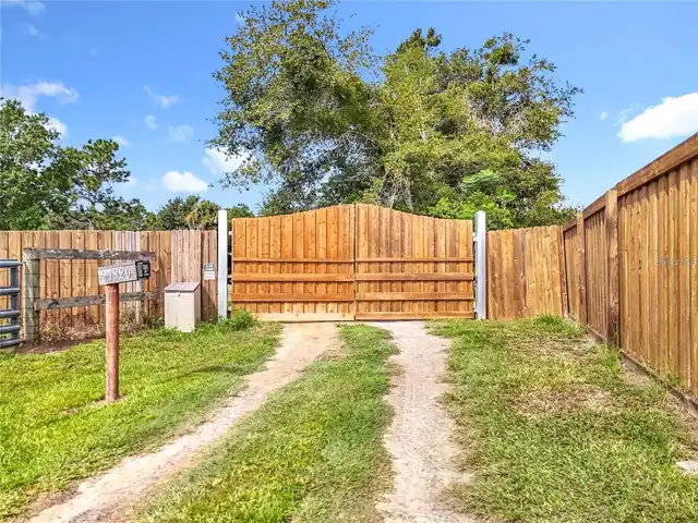 Listing Photo 13
