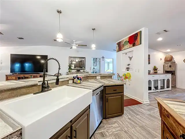 Listing Photo 35